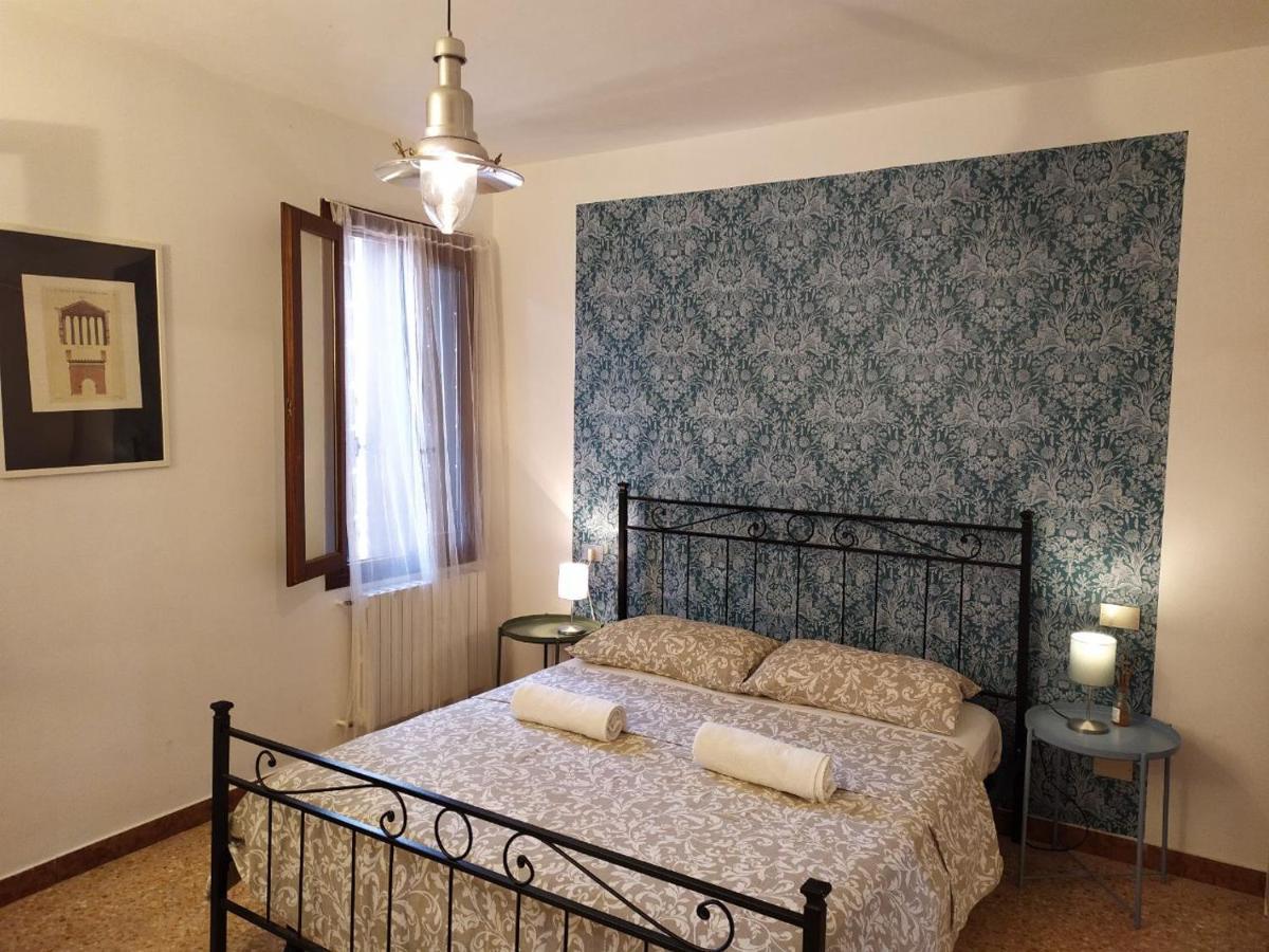 Hotel Two Steps From Rialto Venedig Exterior foto