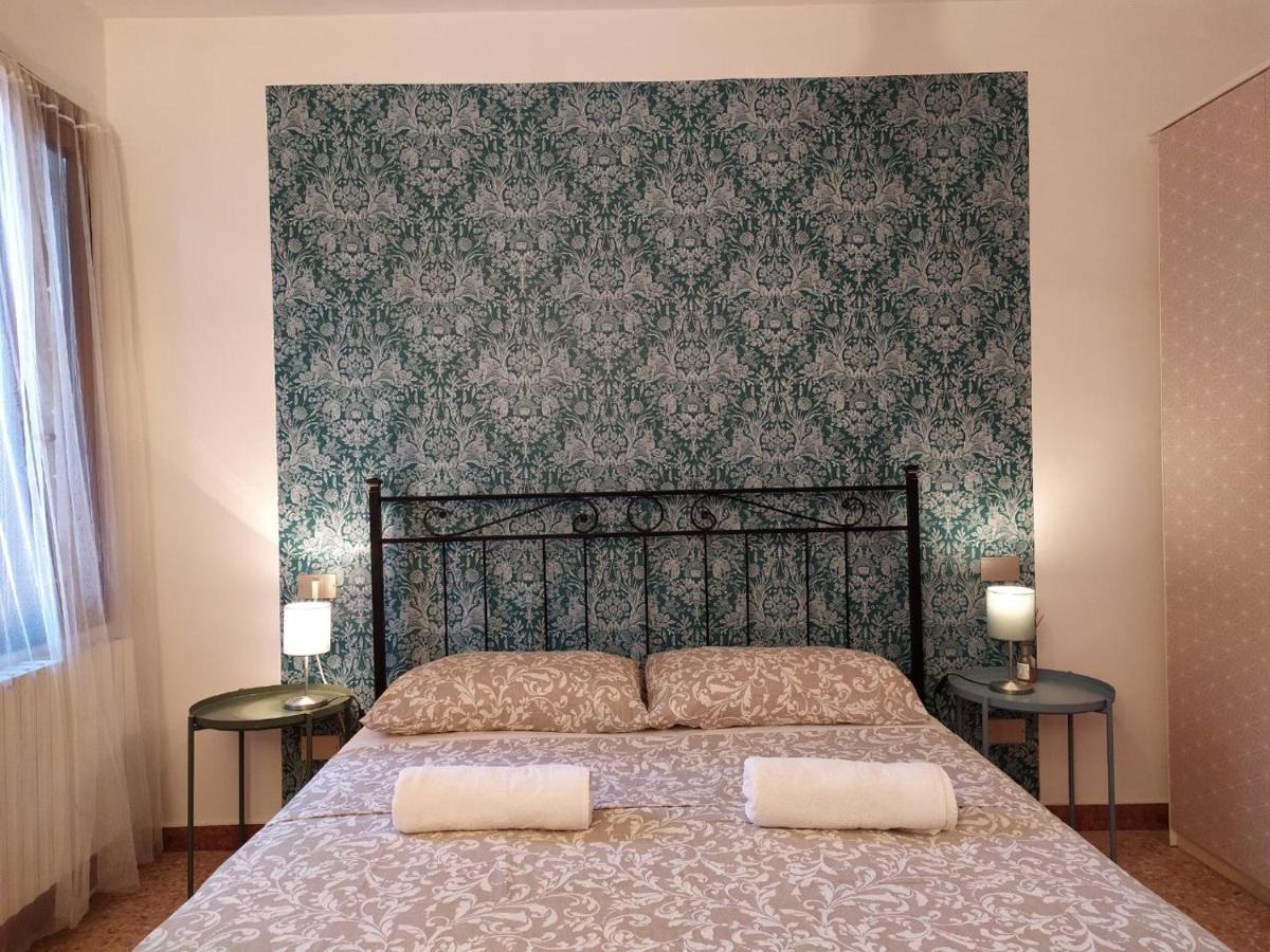 Hotel Two Steps From Rialto Venedig Exterior foto