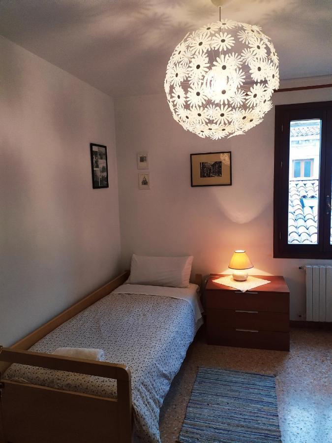 Hotel Two Steps From Rialto Venedig Exterior foto